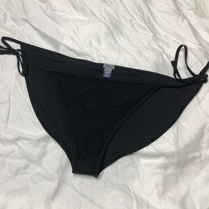 NWT Aerie Crochet tie side bikini bottoms xl